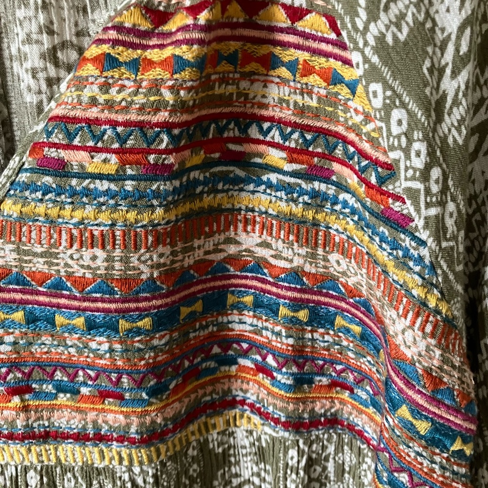 SAVANNA JANE Boho Olive w/ Embroidered Patterned Blouse - Picture 4 of 8